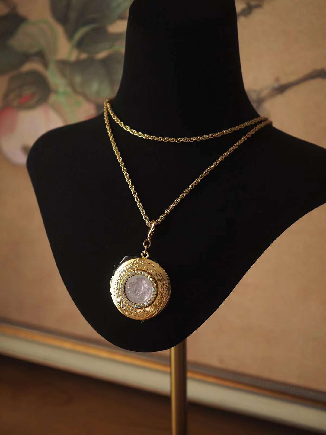 Sleeping angel necklace