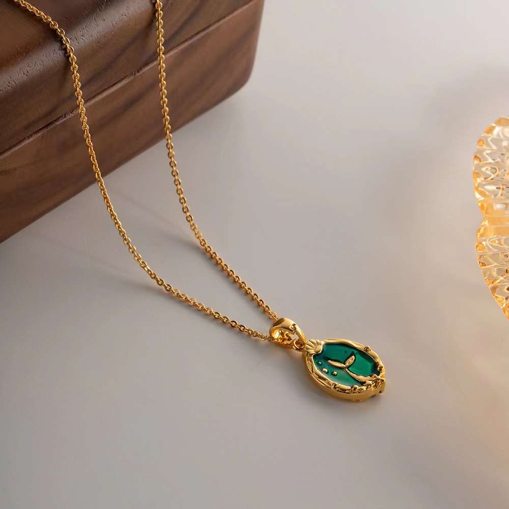 Little mermaid necklace