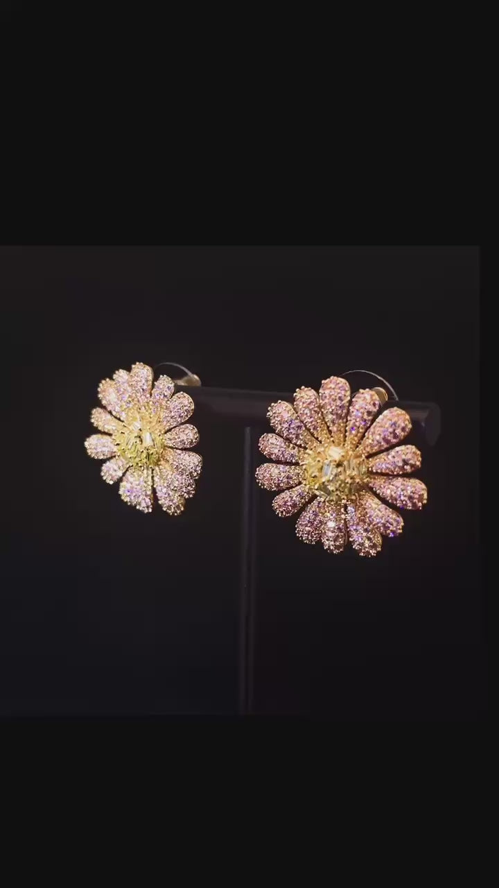 Daisy Stud Earrings